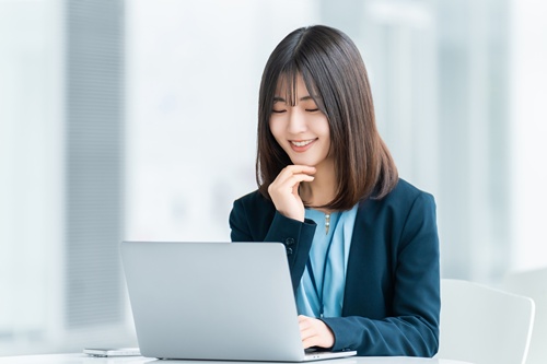 アロマセラピストに必要なスキルと資格の活かし方