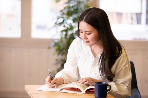 エステサロンを開業する勉強方法とは?