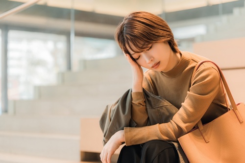 頭皮の凝りを放置する影響とは